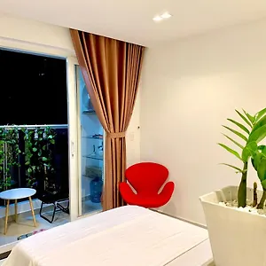 Apartment The Sunny House - Sky Center Airport, Ho Chi Minh City